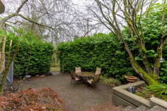 1420 25th Street, West Vancouver - MEDITERRANEAN STYLE DUNDARAVE FAMILY HOME!